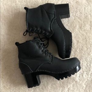 No 6 Shearling clog boots - all black - MINT!